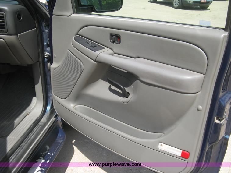 image for item H8538 2006 Chevrolet Tahoe SUV