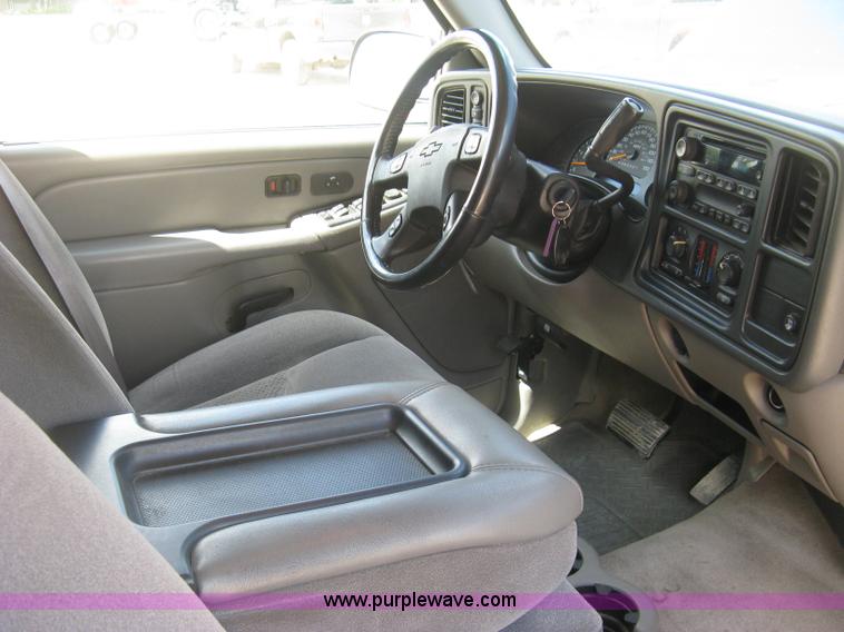 image for item H8538 2006 Chevrolet Tahoe SUV