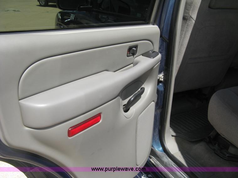 image for item H8538 2006 Chevrolet Tahoe SUV