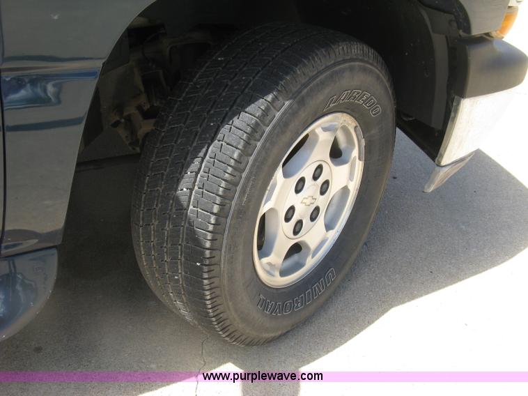 image for item H8538 2006 Chevrolet Tahoe SUV