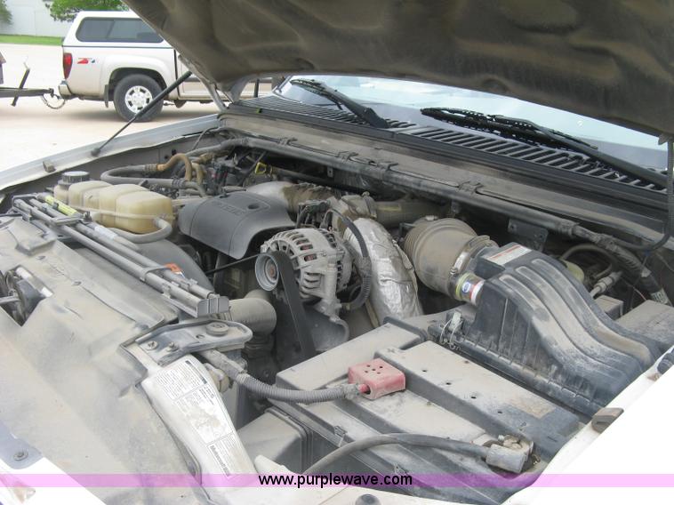 image for item H8540 2001 Ford F250 HD XLT pickup truck