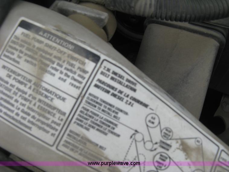 image for item H8540 2001 Ford F250 HD XLT pickup truck