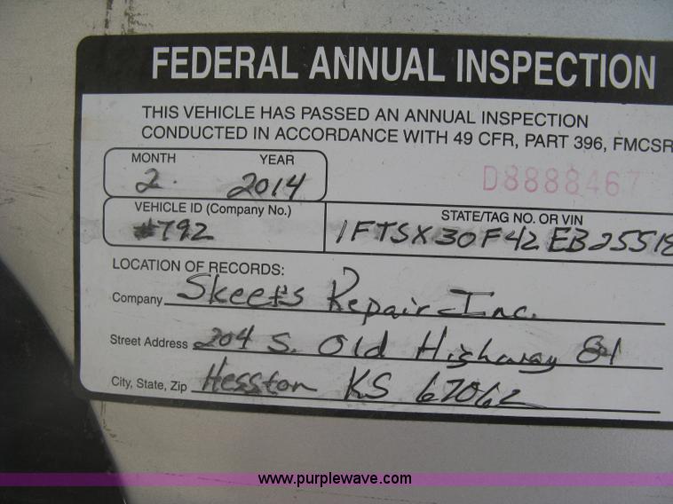 image for item H8543 2002 Ford F350 utility truck