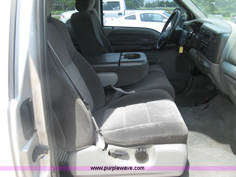 image for item H8543 2002 Ford F350 utility truck