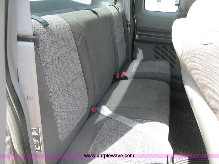 image for item H8543 2002 Ford F350 utility truck