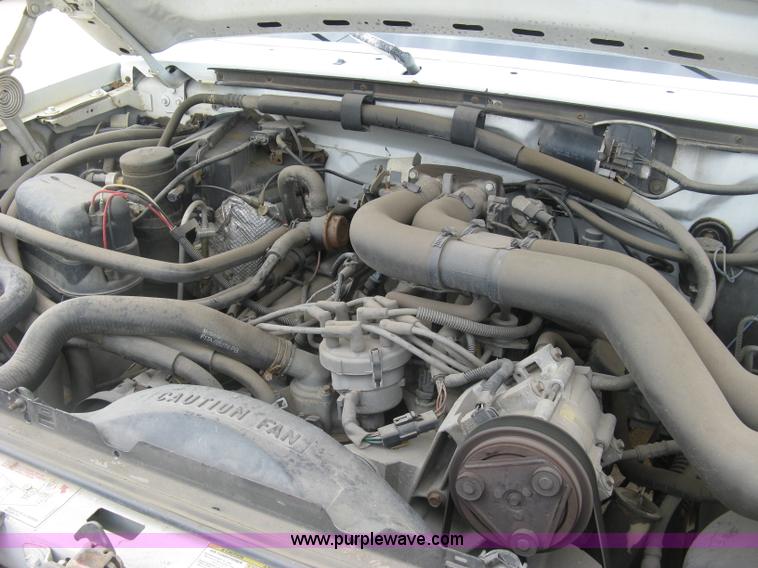 image for item H8544 1994 Ford F350 utility truck