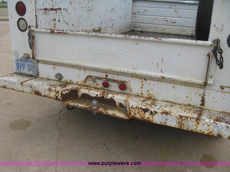 image for item H8544 1994 Ford F350 utility truck