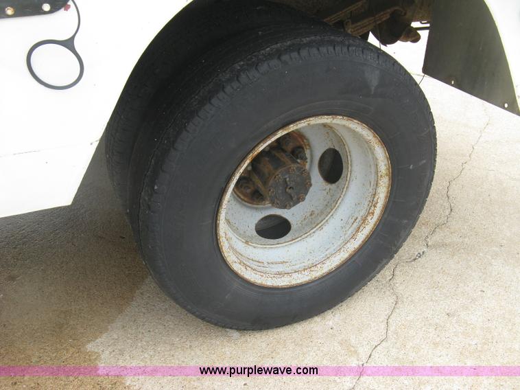 image for item H8544 1994 Ford F350 utility truck