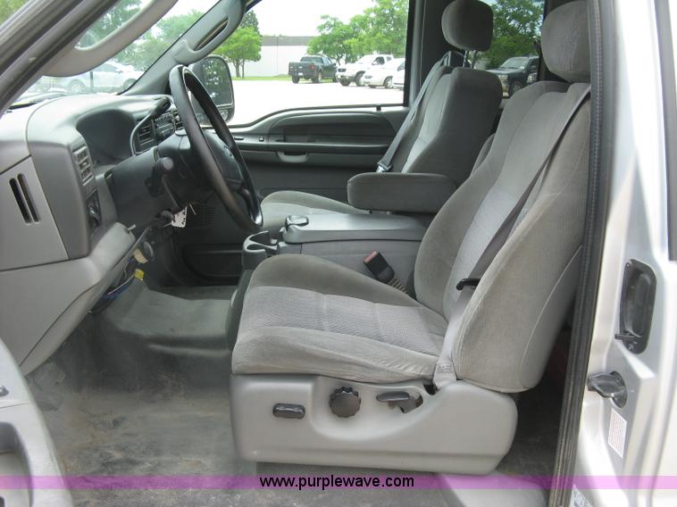 image for item H8547 2003 Ford F350 XLT utility truck