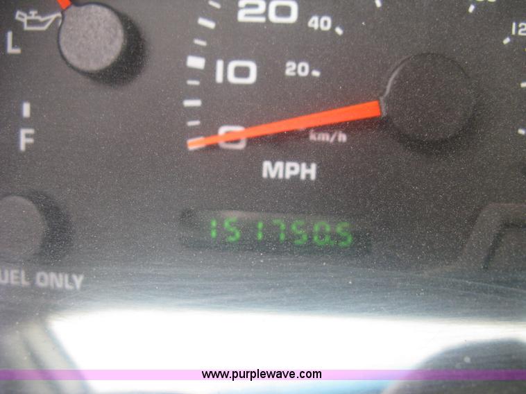 image for item H8547 2003 Ford F350 XLT utility truck