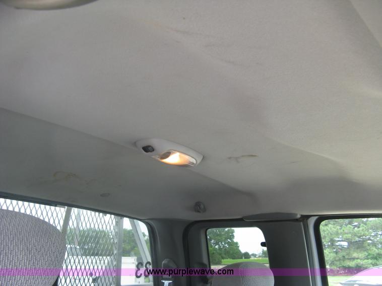 image for item H8547 2003 Ford F350 XLT utility truck