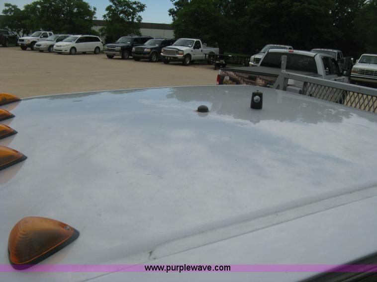 image for item H8547 2003 Ford F350 XLT utility truck