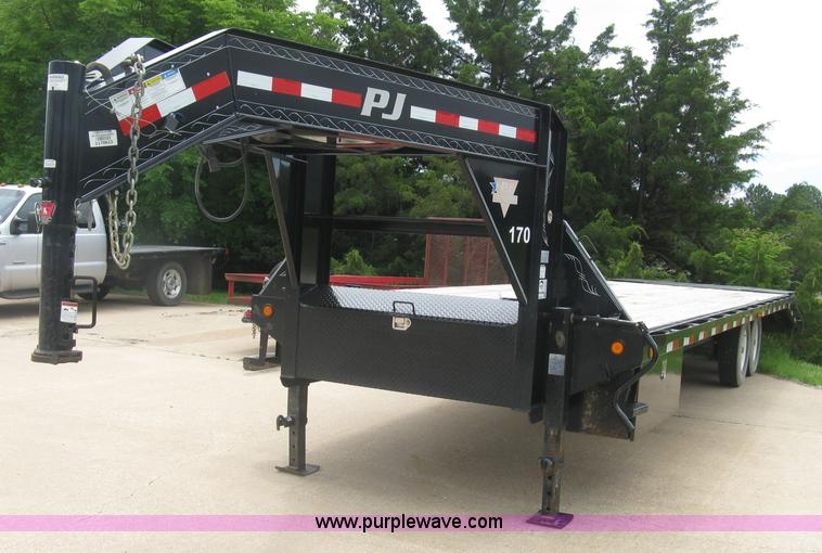 image for item H8549 2012 PJ gooseneck flatbed trailer