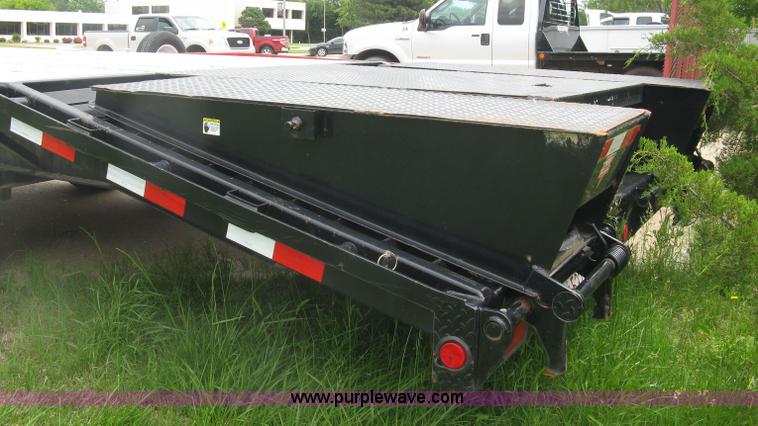image for item H8549 2012 PJ gooseneck flatbed trailer