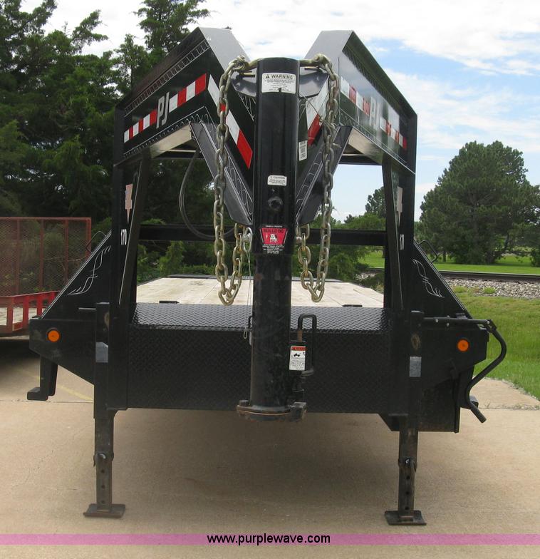image for item H8549 2012 PJ gooseneck flatbed trailer