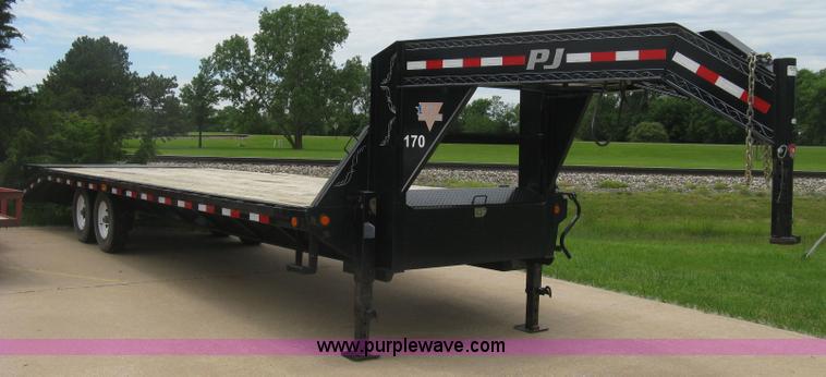 image for item H8549 2012 PJ gooseneck flatbed trailer