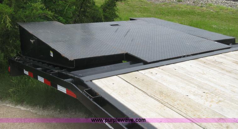 image for item H8549 2012 PJ gooseneck flatbed trailer