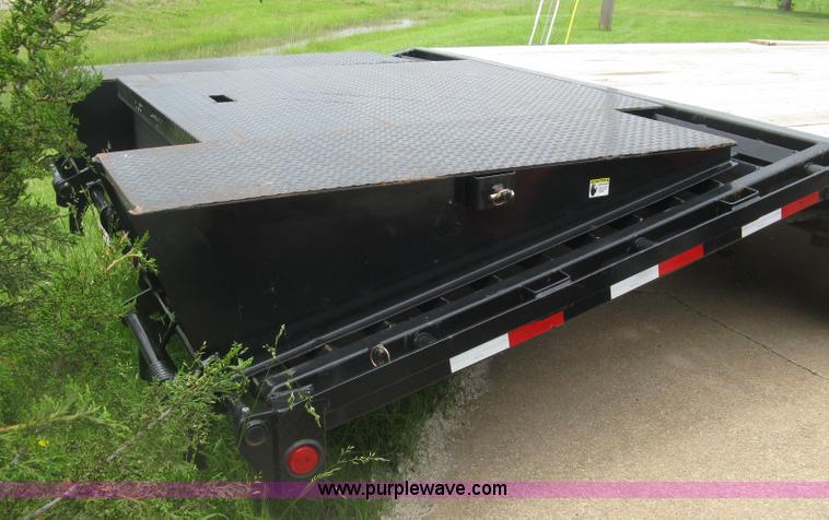 image for item H8549 2012 PJ gooseneck flatbed trailer