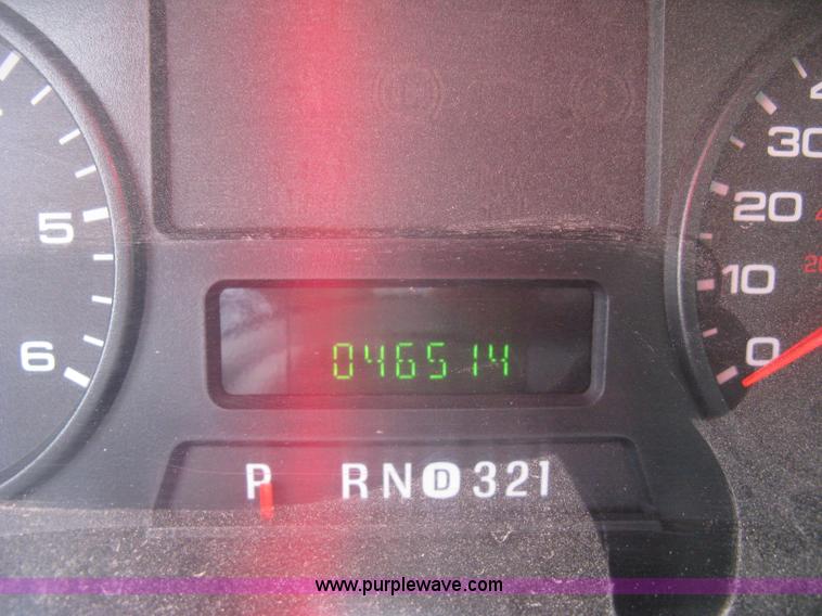 image for item H8550 2006 Ford F350 SuperCab utility truck