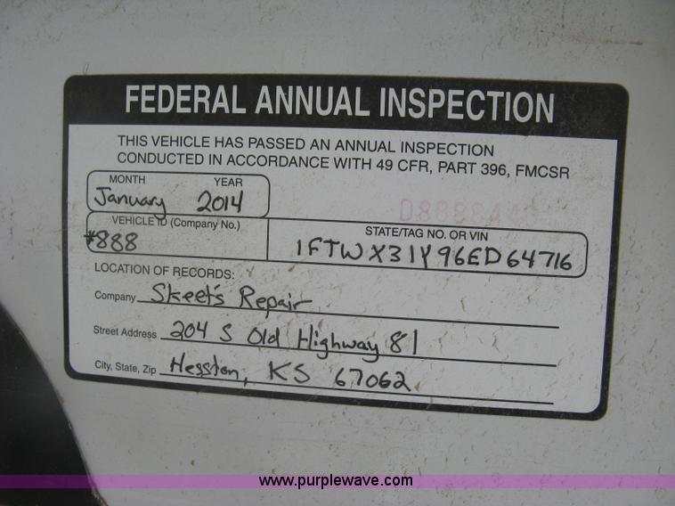 image for item H8550 2006 Ford F350 SuperCab utility truck