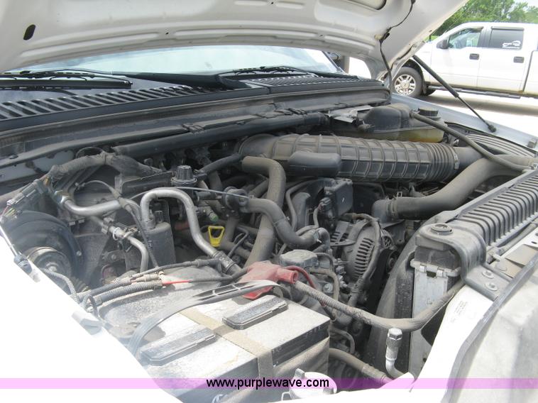 image for item H8550 2006 Ford F350 SuperCab utility truck