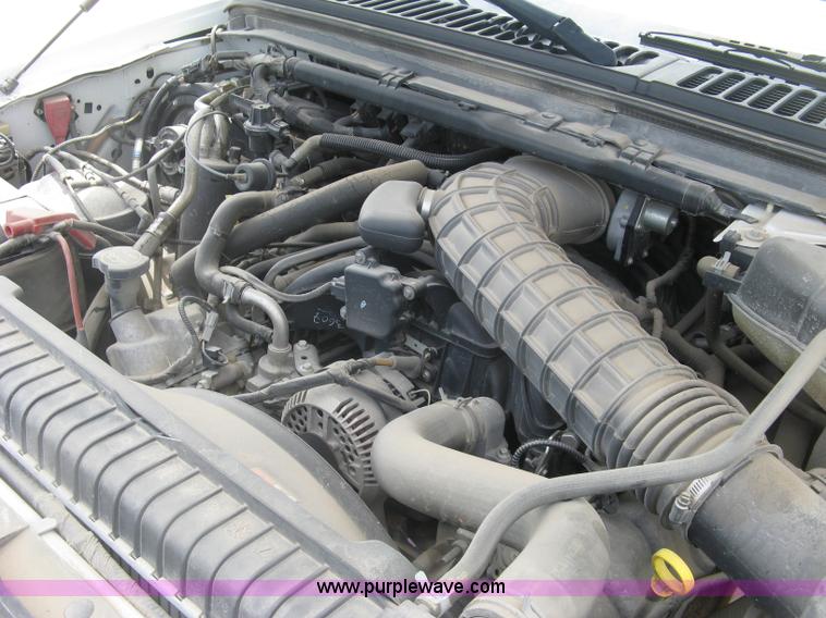 image for item H8550 2006 Ford F350 SuperCab utility truck