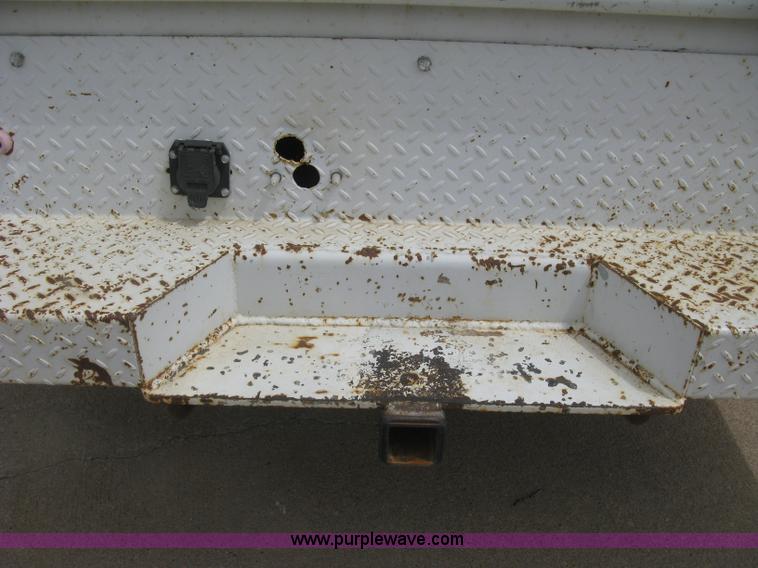 image for item H8550 2006 Ford F350 SuperCab utility truck