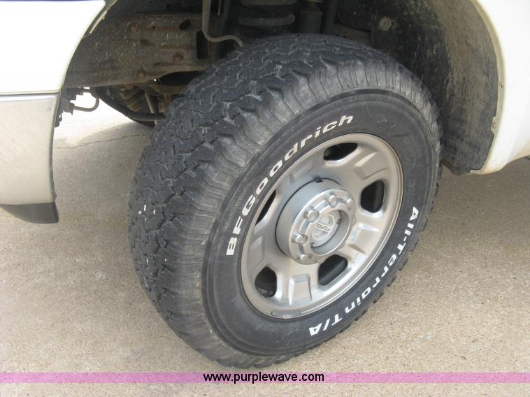 image for item H8550 2006 Ford F350 SuperCab utility truck