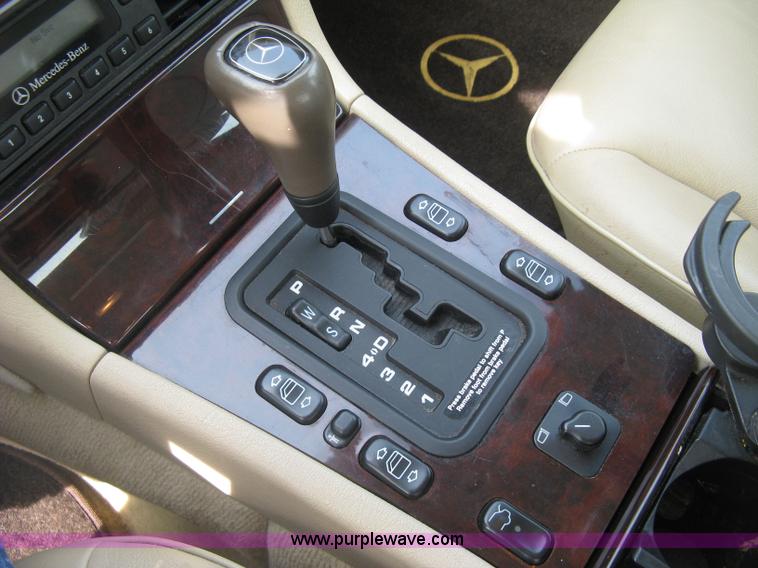 image for item H8551 1997 Mercedes Benz E320