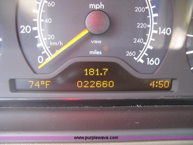 image for item H8551 1997 Mercedes Benz E320