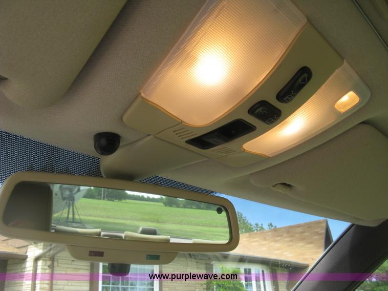 image for item H8551 1997 Mercedes Benz E320