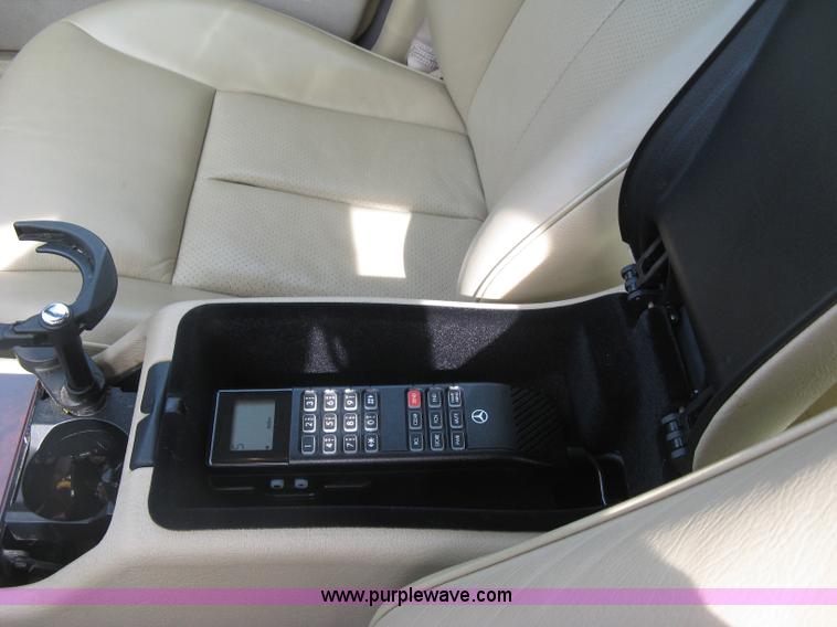 image for item H8551 1997 Mercedes Benz E320