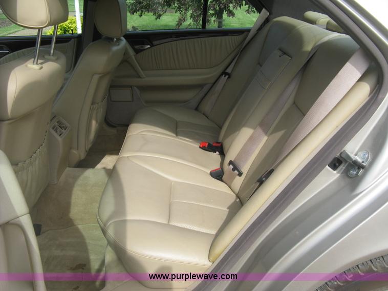 image for item H8551 1997 Mercedes Benz E320