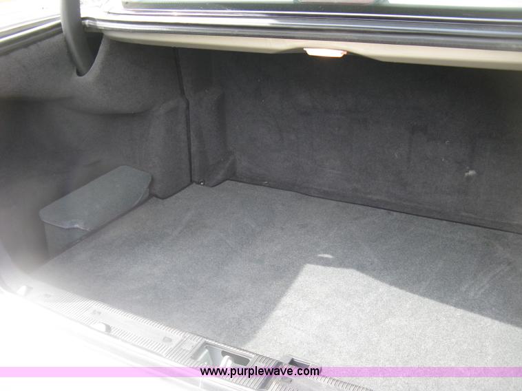 image for item H8551 1997 Mercedes Benz E320