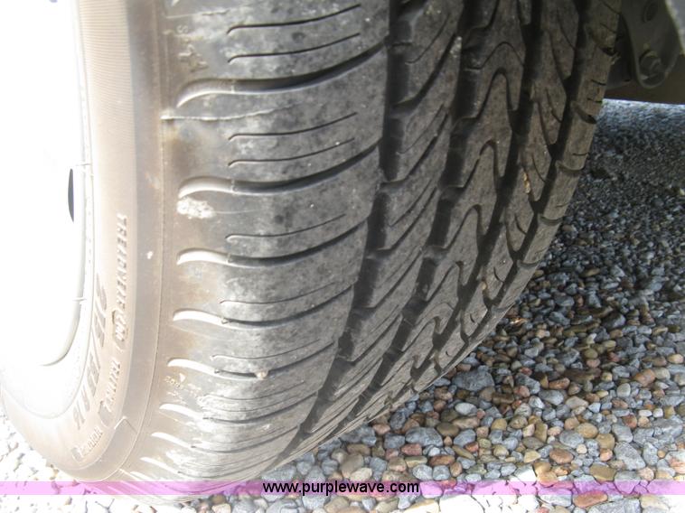 image for item H8551 1997 Mercedes Benz E320