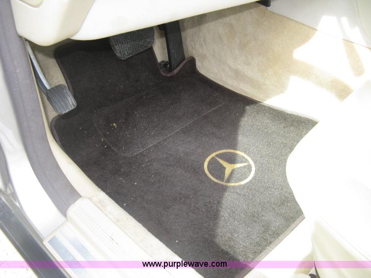 image for item H8551 1997 Mercedes Benz E320