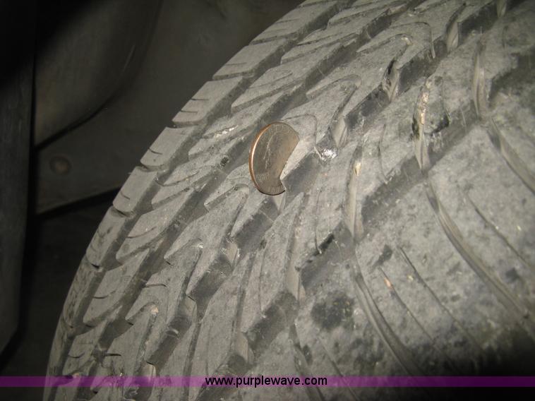 image for item H8551 1997 Mercedes Benz E320