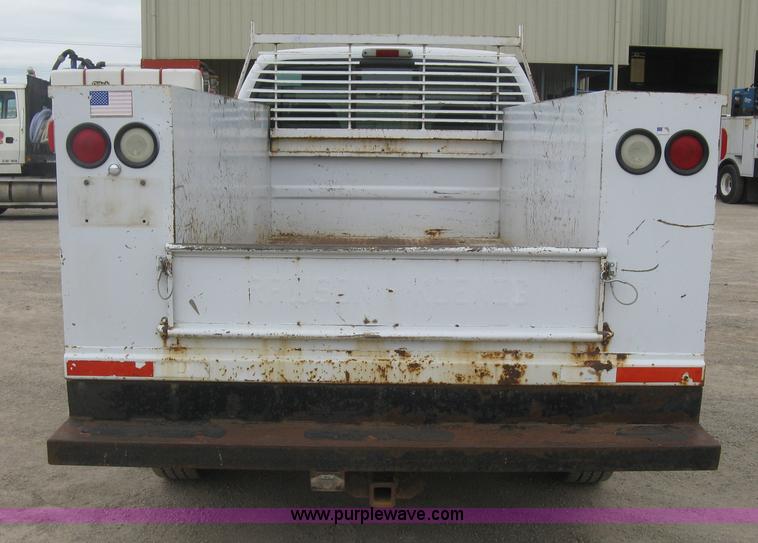 image for item H8561 2003 Ford F250 Super Duty XL Ext. Cab utility truck