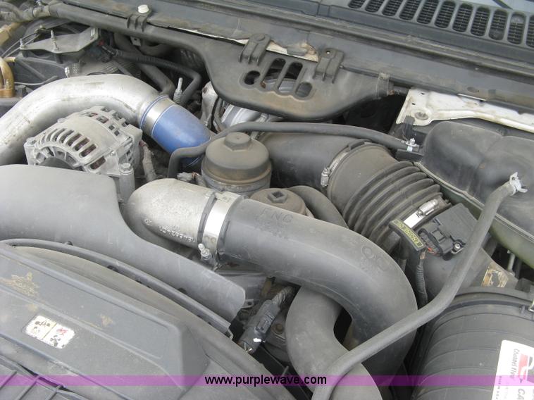 image for item H8562 2006 Ford F550 Super Duty XL cab and chassis