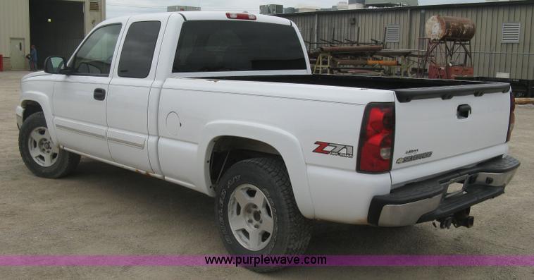 image for item H8563 2006 Chevrolet Silverado 1500 Z71