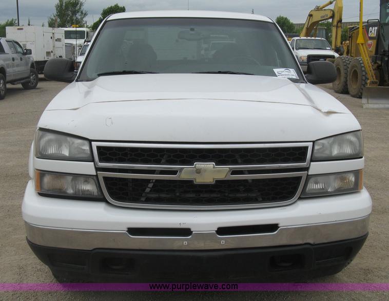 image for item H8563 2006 Chevrolet Silverado 1500 Z71
