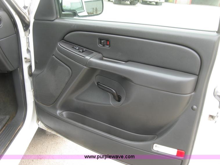 image for item H8563 2006 Chevrolet Silverado 1500 Z71