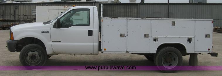 image for item H8566 2001 Ford F550 Super Duty XL utility truck