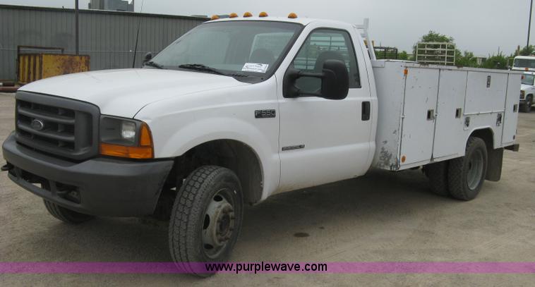 image for item H8566 2001 Ford F550 Super Duty XL utility truck
