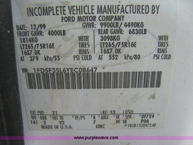 image for item H8567 2000 Ford F350  XL Super Duty utility truck