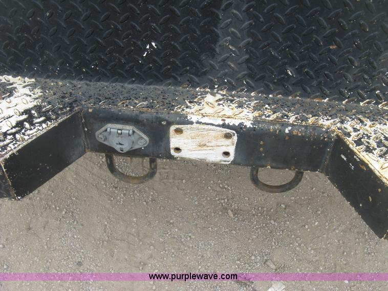 image for item H8567 2000 Ford F350  XL Super Duty utility truck