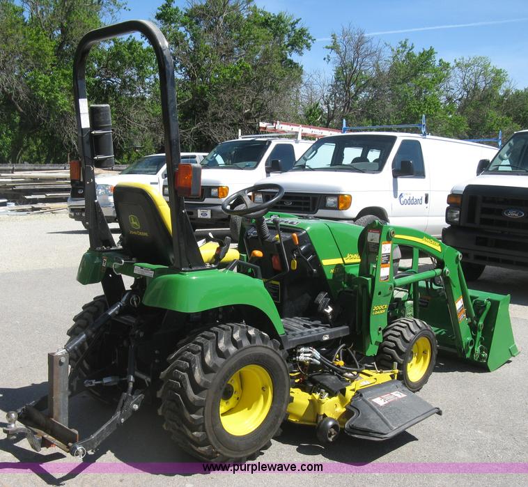 image for item H8570 2010 John Deere 2305HST MFWD utility tractor