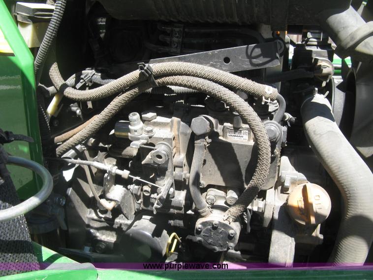 image for item H8570 2010 John Deere 2305HST MFWD utility tractor