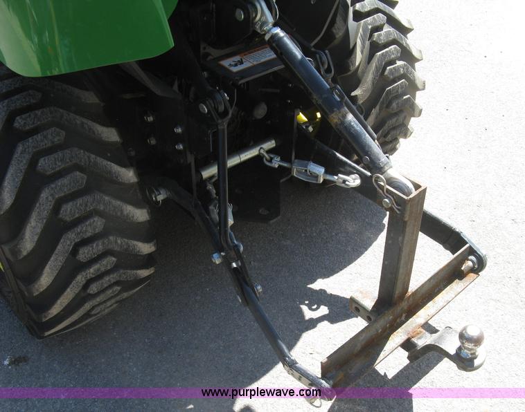 image for item H8570 2010 John Deere 2305HST MFWD utility tractor