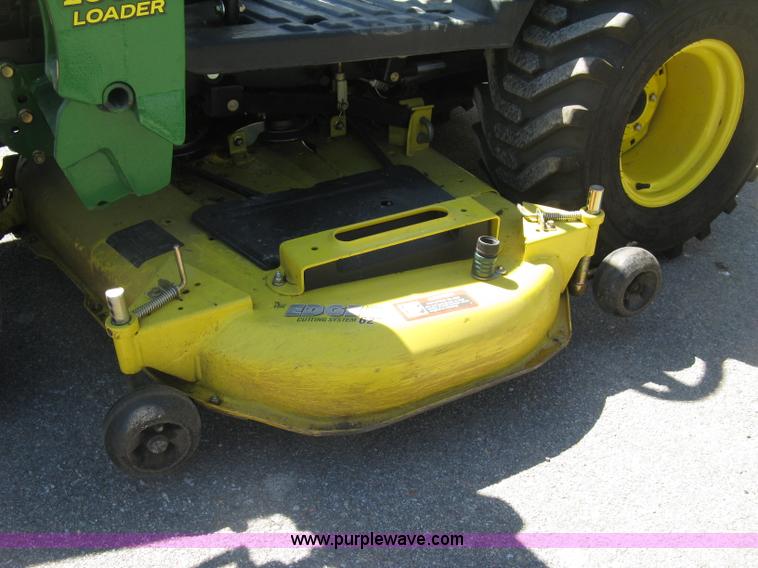 image for item H8570 2010 John Deere 2305HST MFWD utility tractor